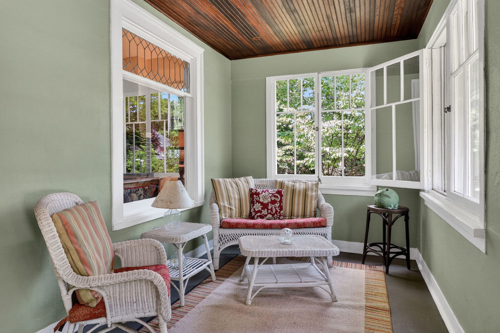 2 S Stough Street Property Photo 4