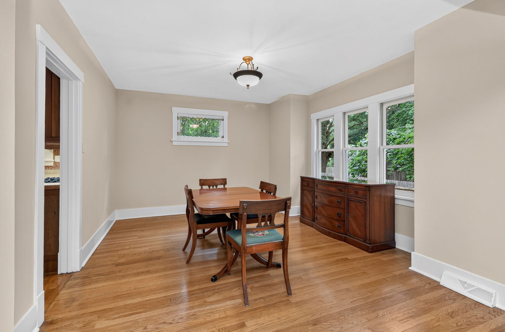 2 S Stough Street Property Photo 18