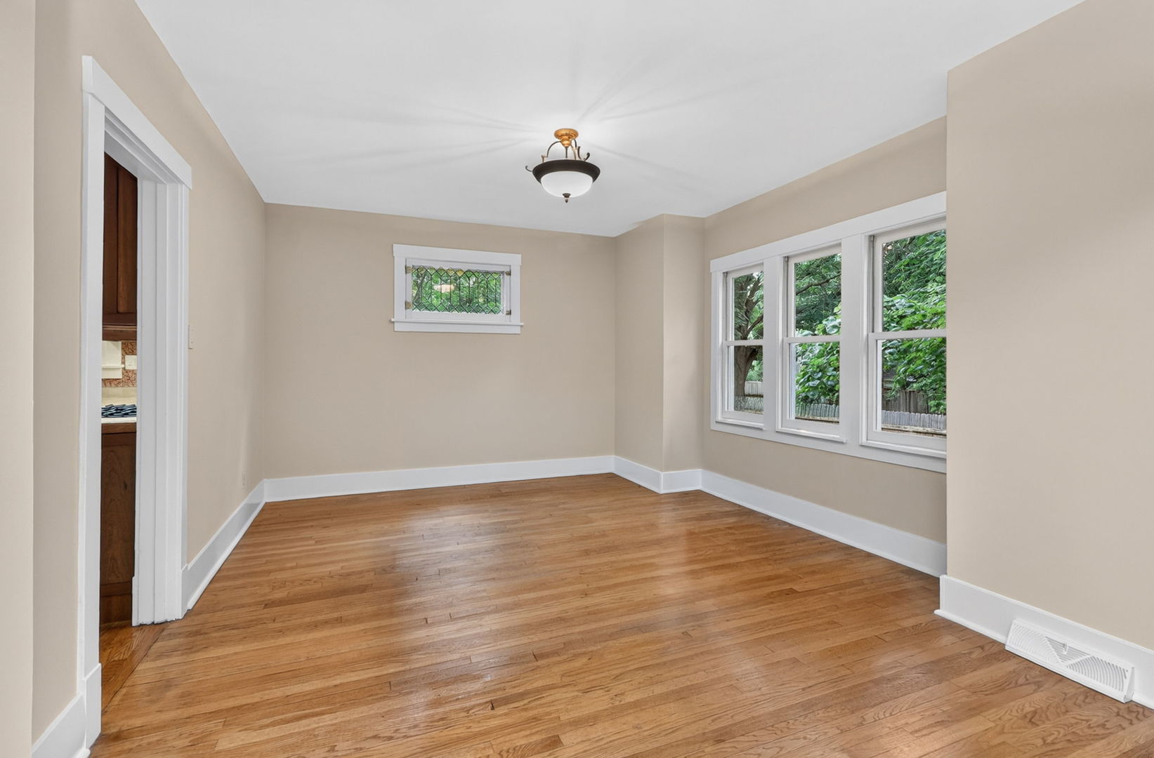 2 S Stough Street Property Photo 19