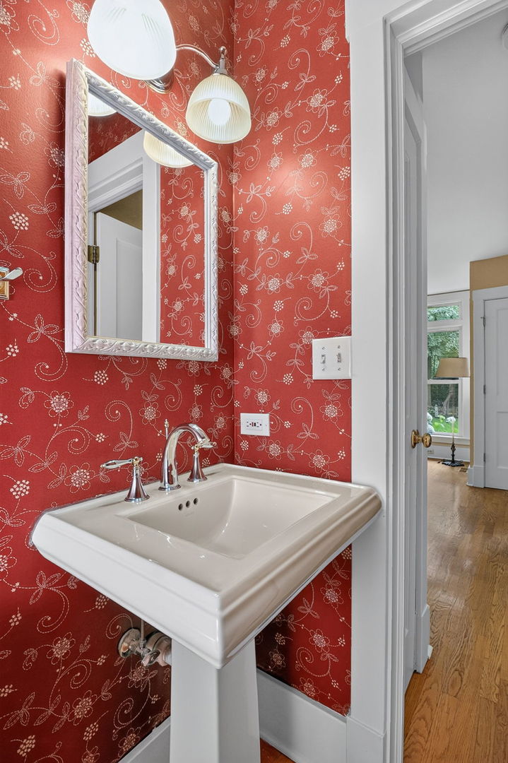 2 S Stough Street Property Photo 27