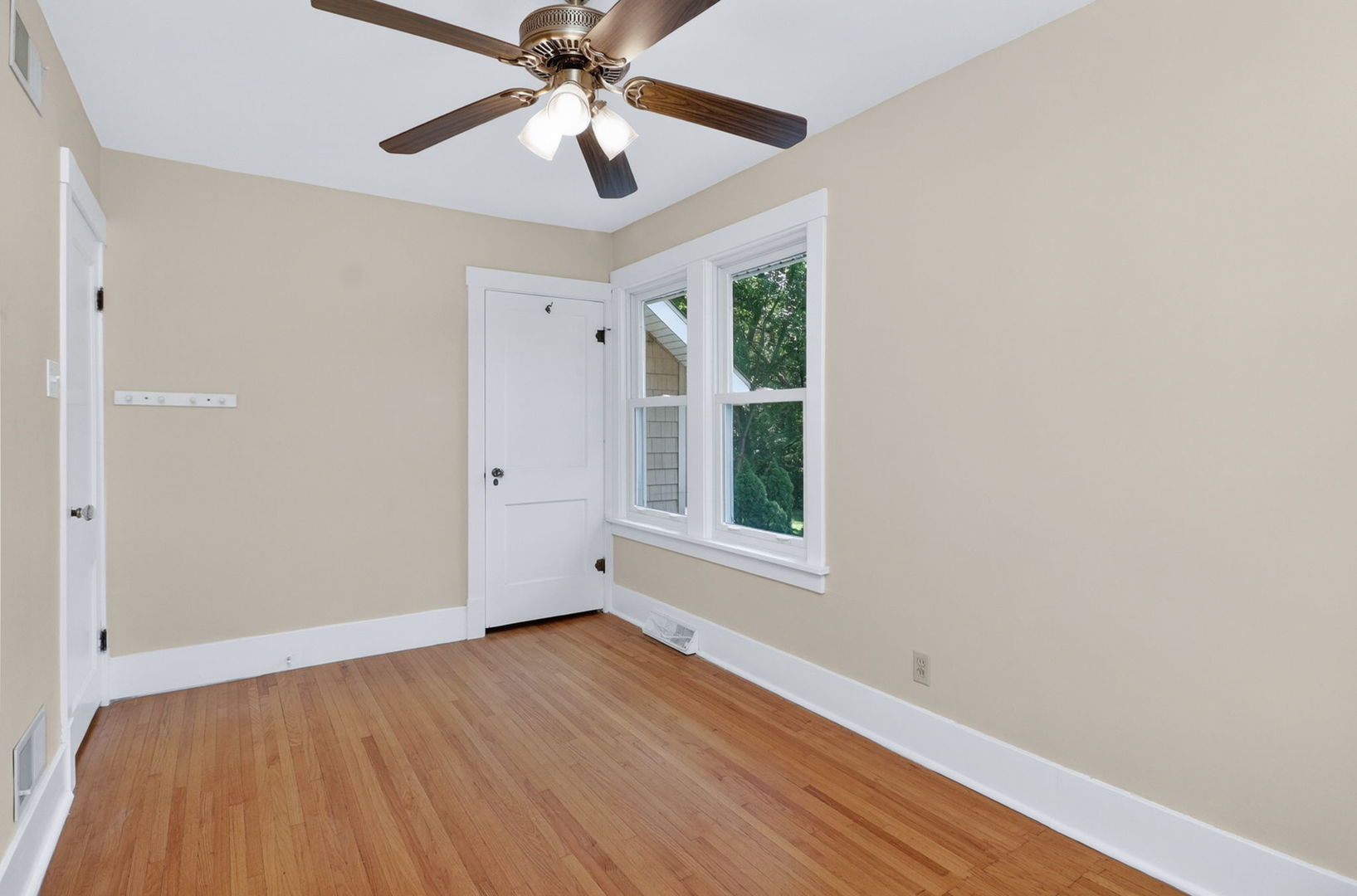 2 S Stough Street Property Photo 34
