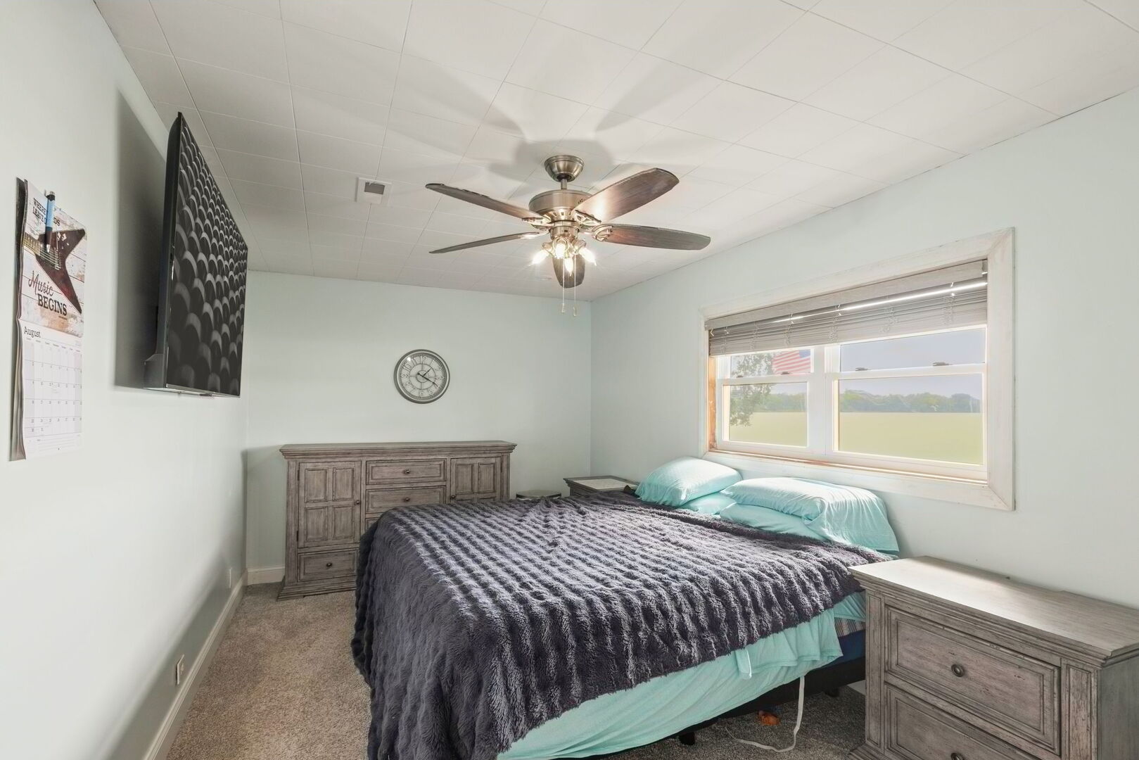 827 W Northeast Shore Drive Property Photo 12