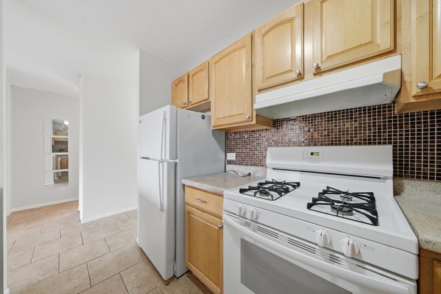 2605 S Indiana Avenue 304 Property Photo 15