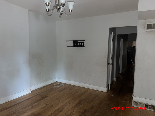 7430 S Champlain Avenue Property Photo 2