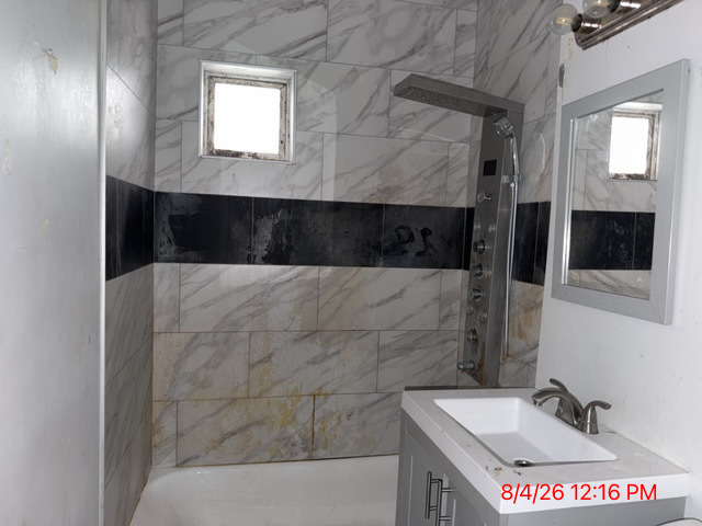 7430 S Champlain Avenue Property Photo 4