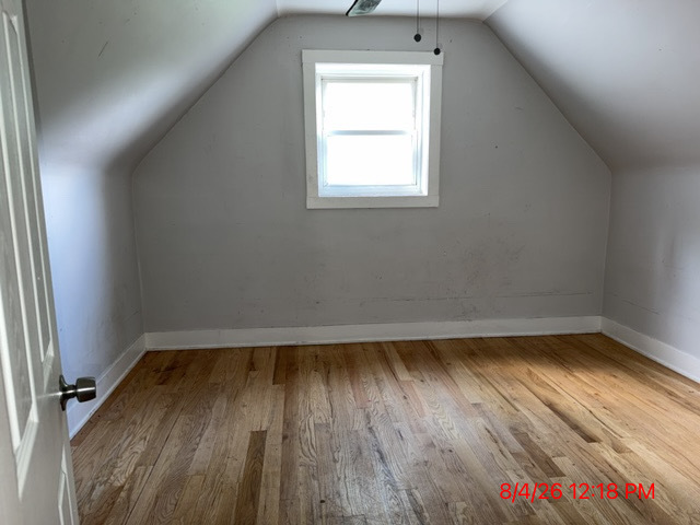 7430 S Champlain Avenue Property Photo 10