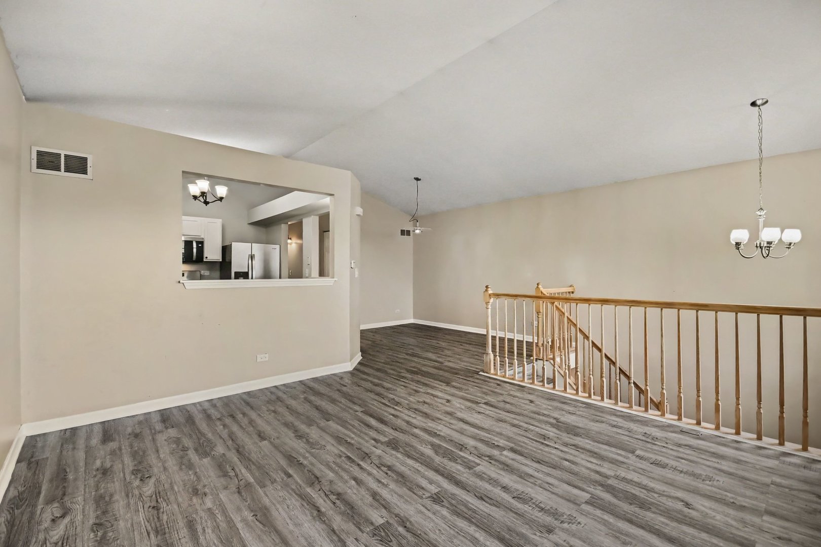 1033 Symphony Drive Property Photo 2