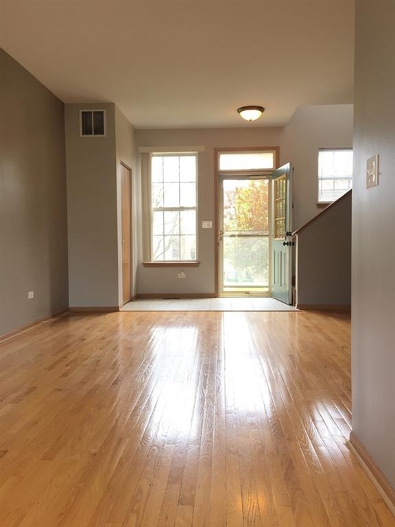 484 Littleton Trail Property Photo 4