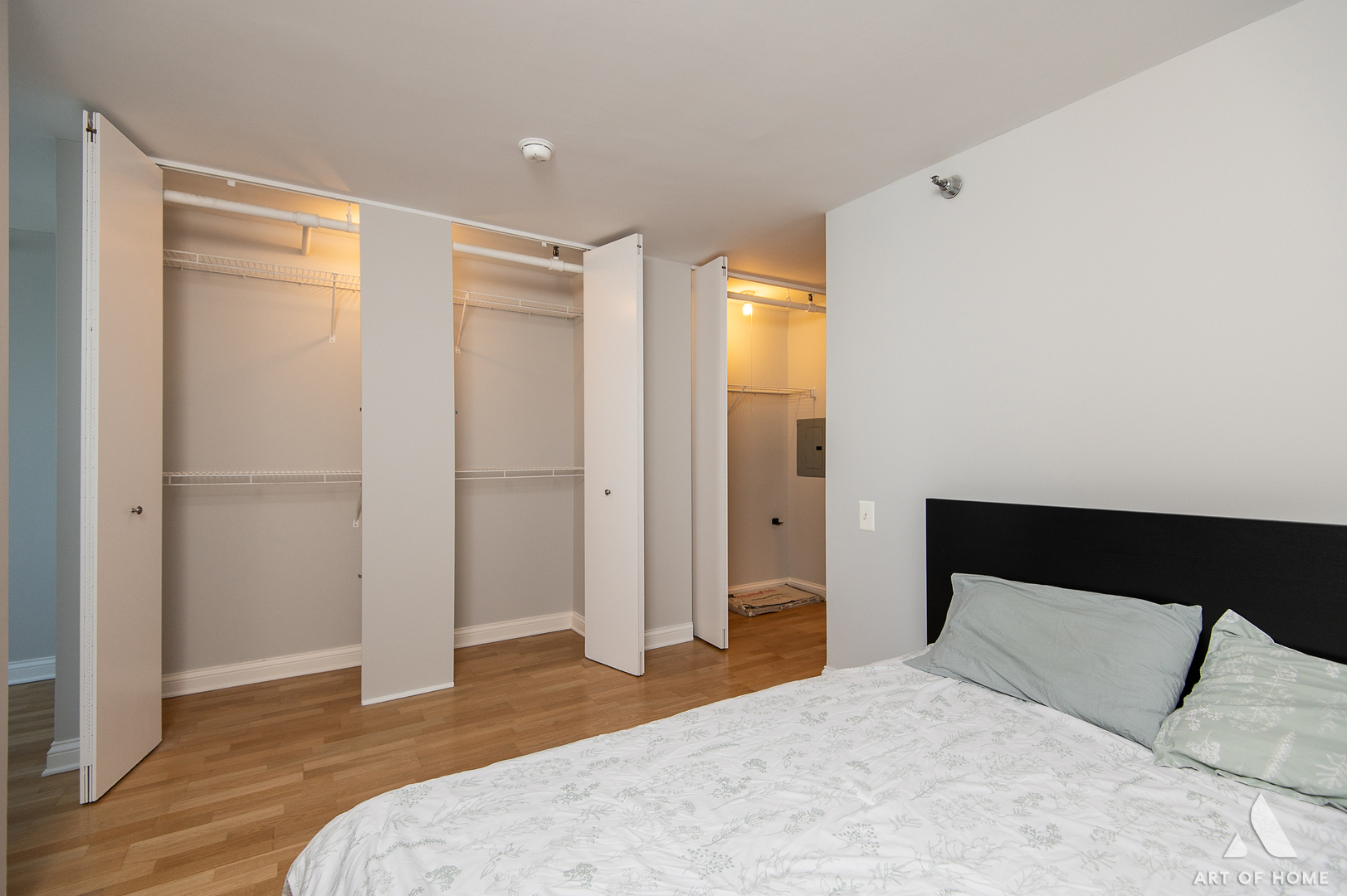 474 N Lake Shore Drive 5311 Property Photo 3