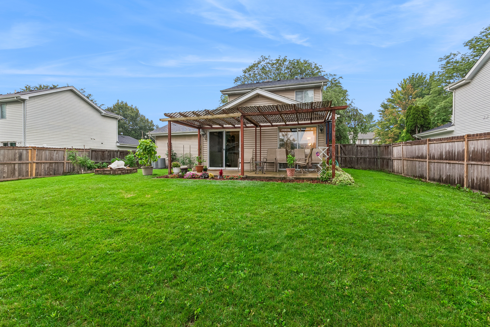 298 Danbury Drive Property Photo 10