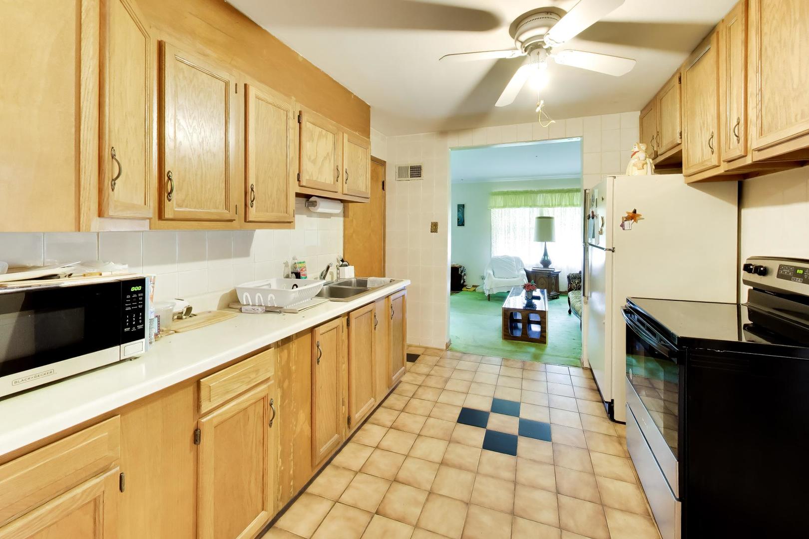 980 Kenilworth Terrace Property Photo 7