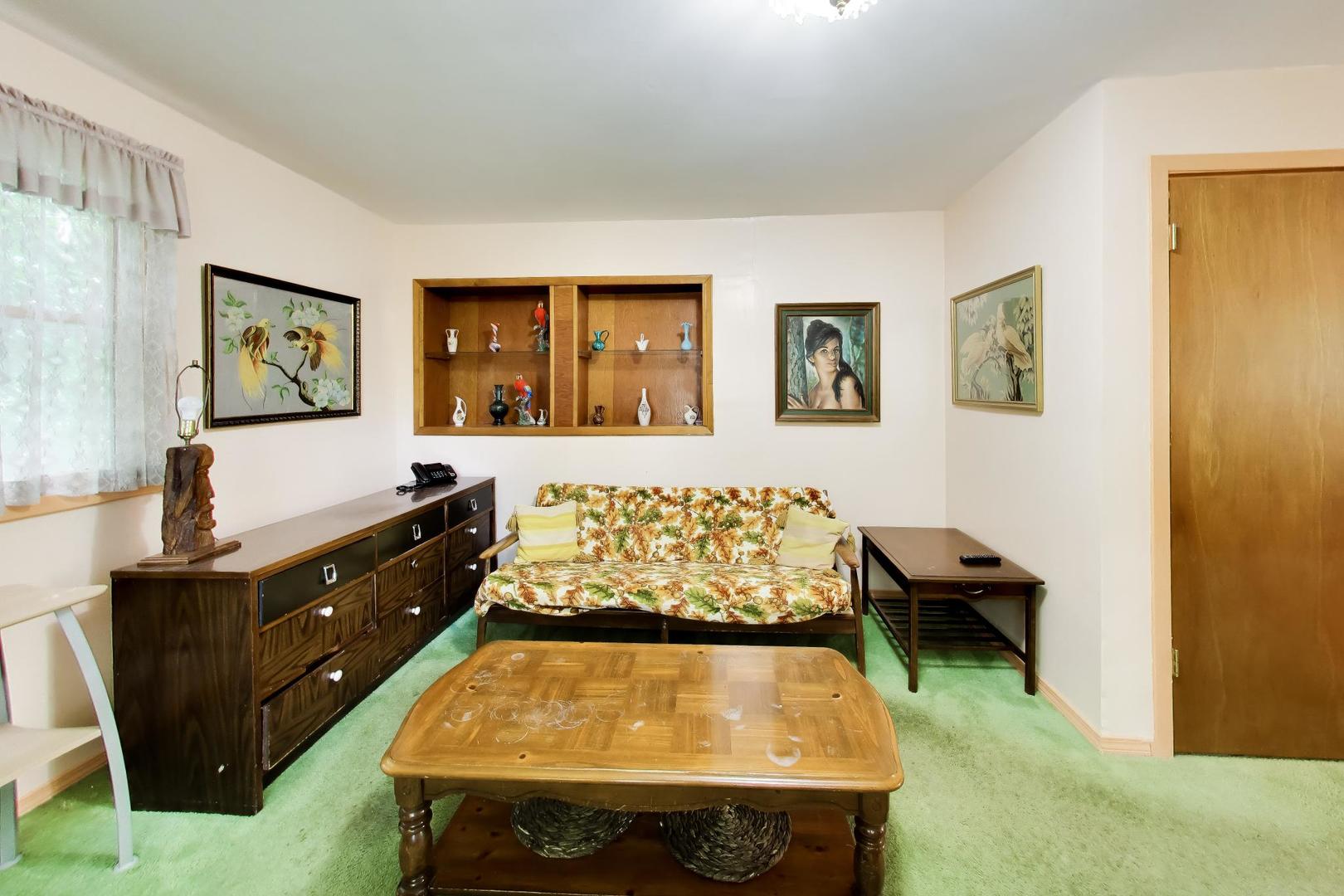 980 Kenilworth Terrace Property Photo 9