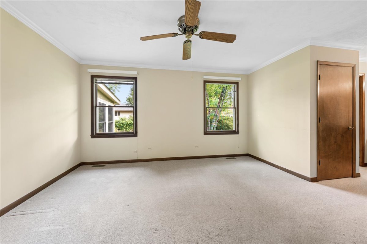 2440 Harbor Court Property Photo 15