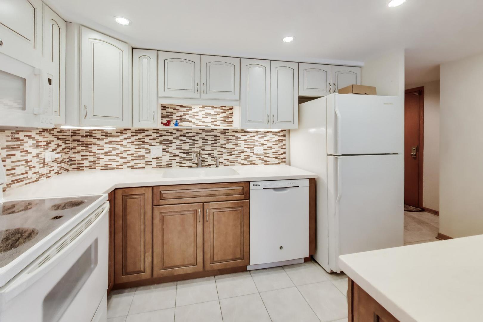 1365 Ashland Avenue 501 Property Photo 14