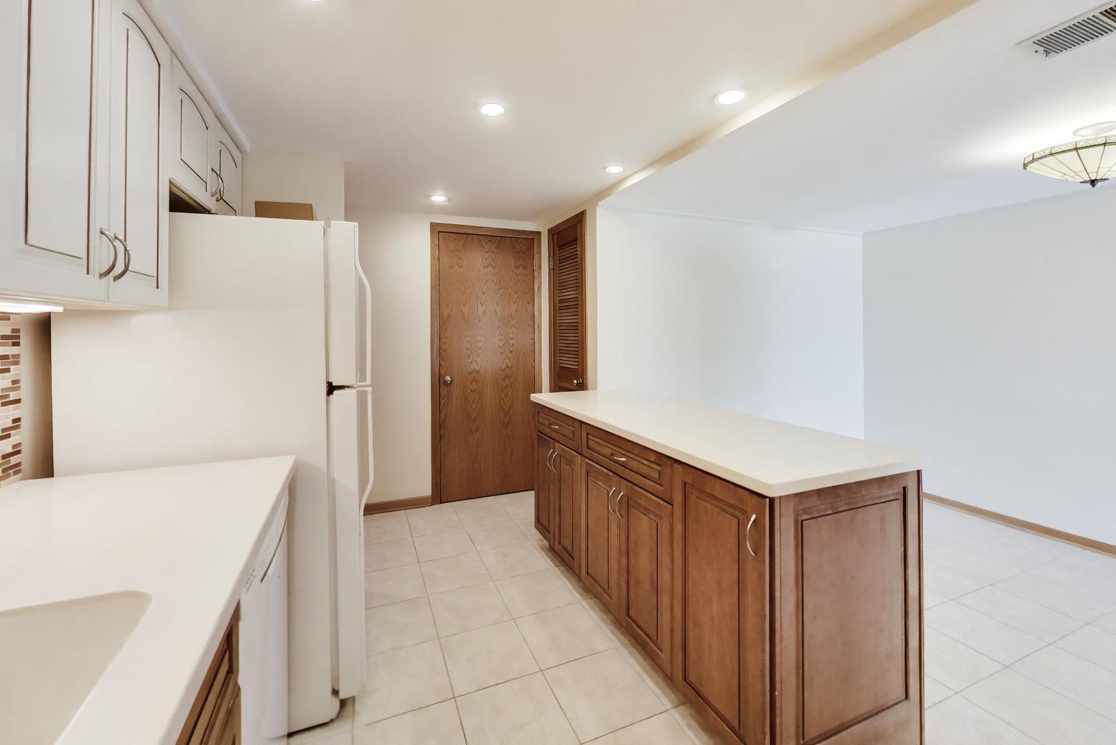 1365 Ashland Avenue 501 Property Photo 16