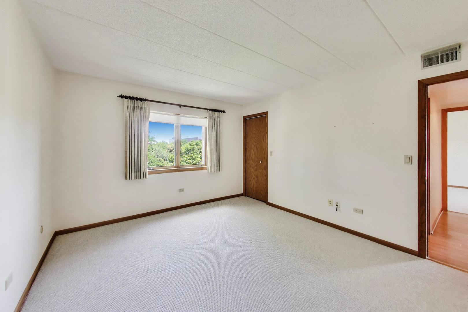 1365 Ashland Avenue 501 Property Photo 18