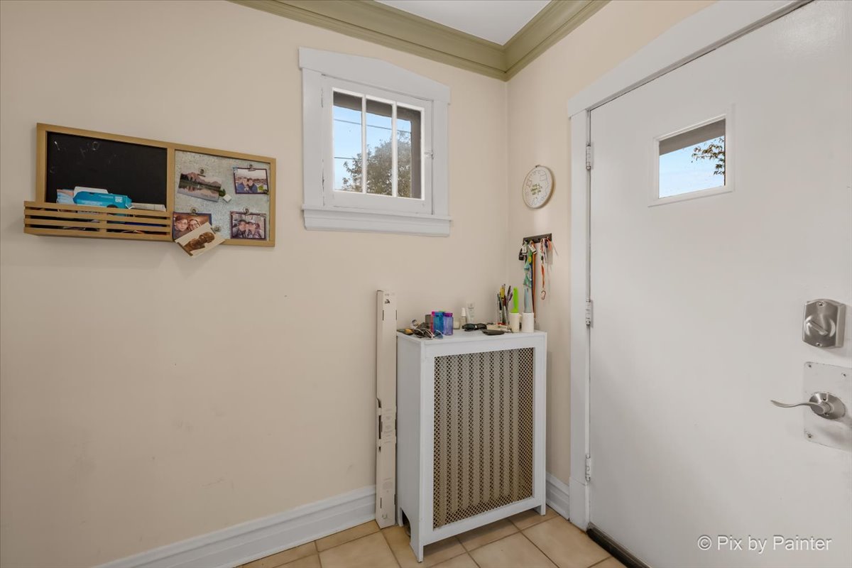 1711 Hartrey Avenue Property Photo 2
