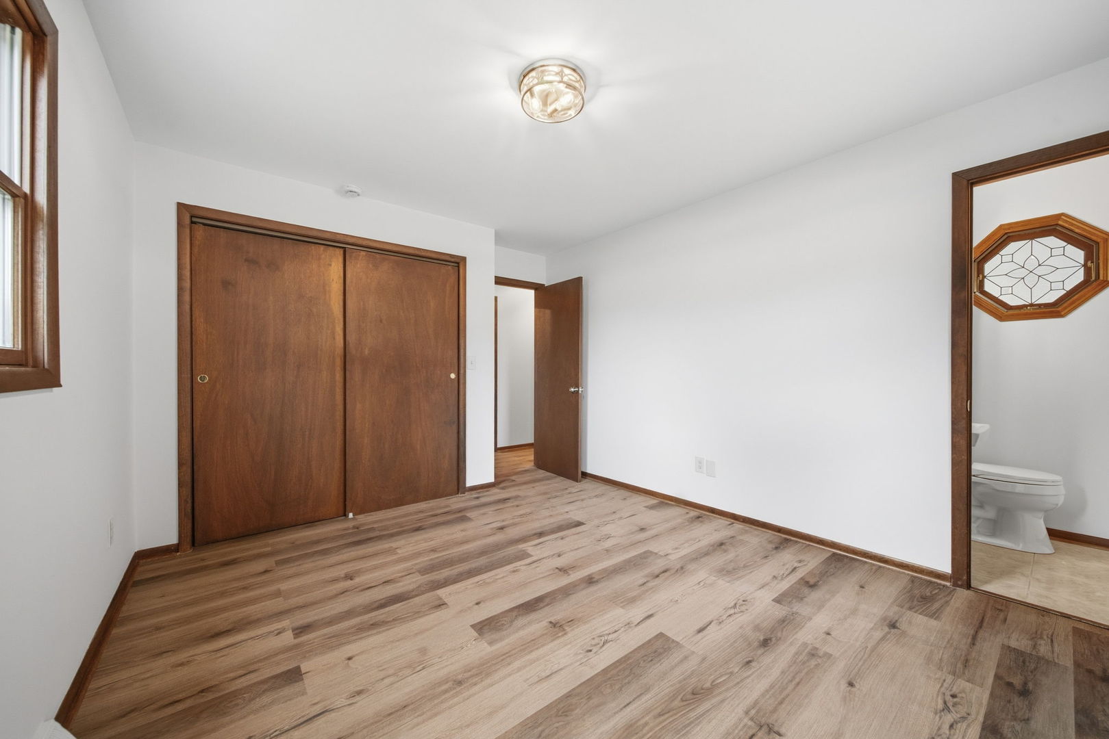 909 Knollside Road Property Photo 21