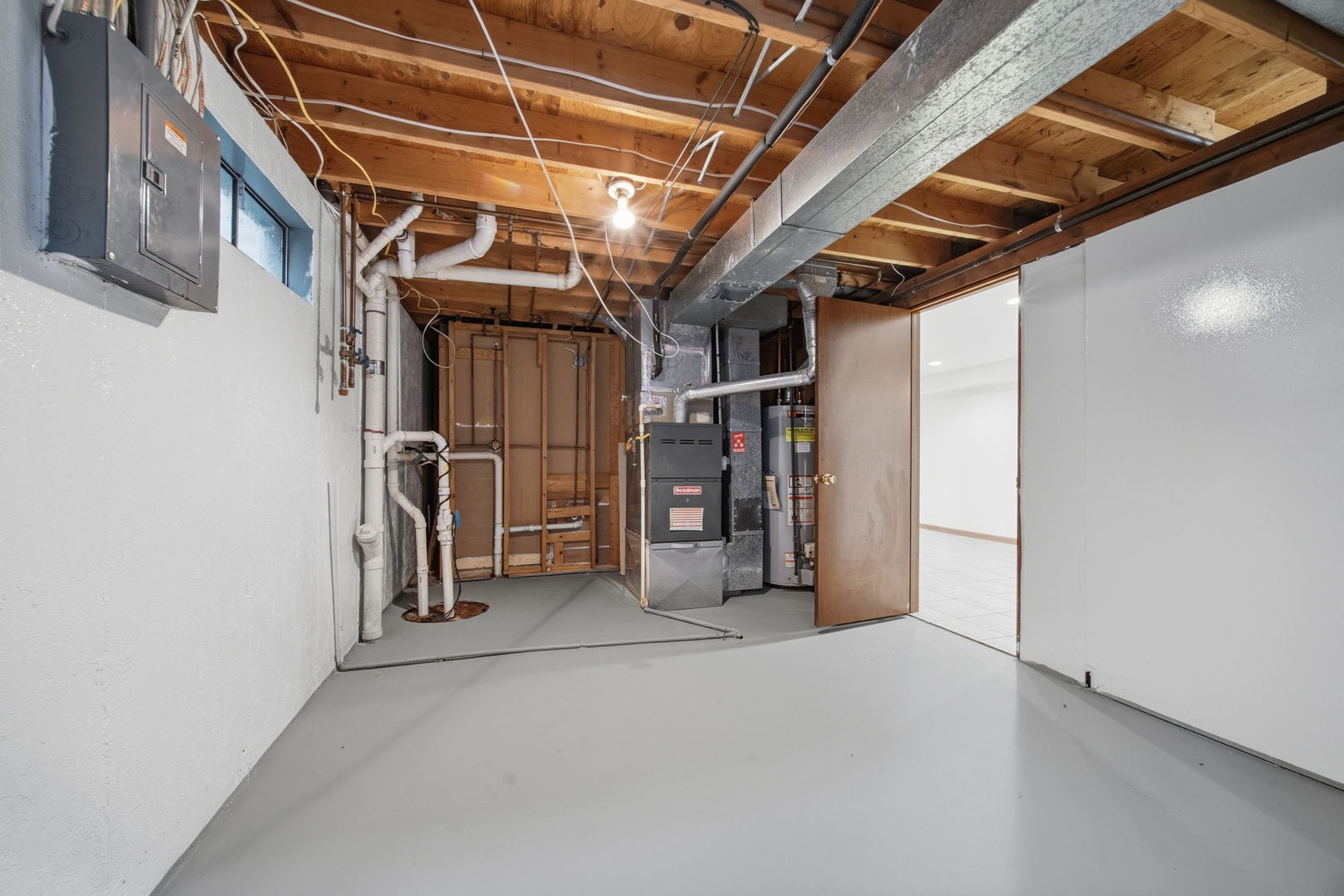 909 Knollside Road Property Photo 32