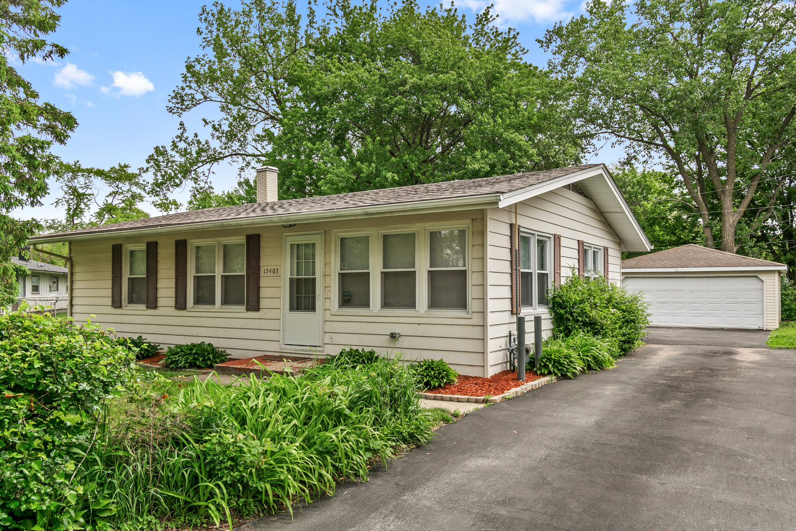 15403 Cherry Lane Property Photo 1
