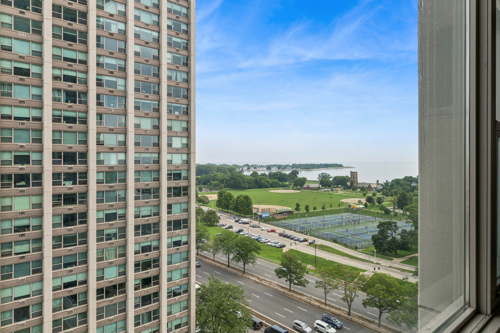 3600 N Lake Shore Drive 1308 Property Photo 3