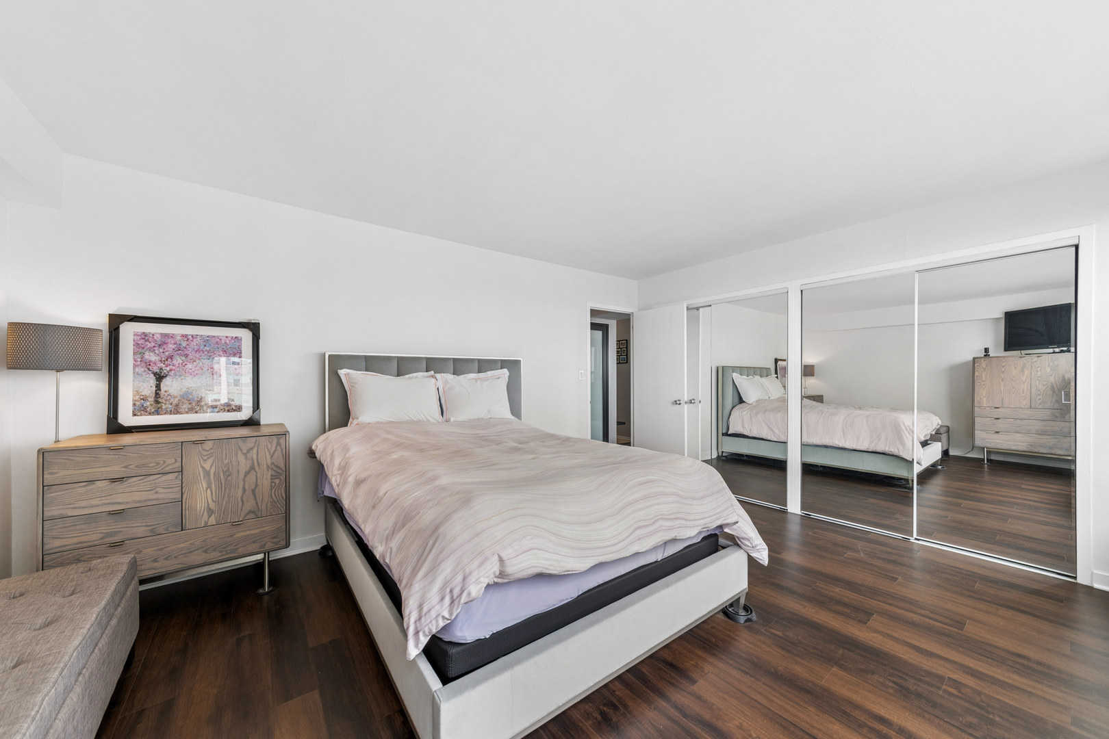 3600 N Lake Shore Drive 1308 Property Photo 10