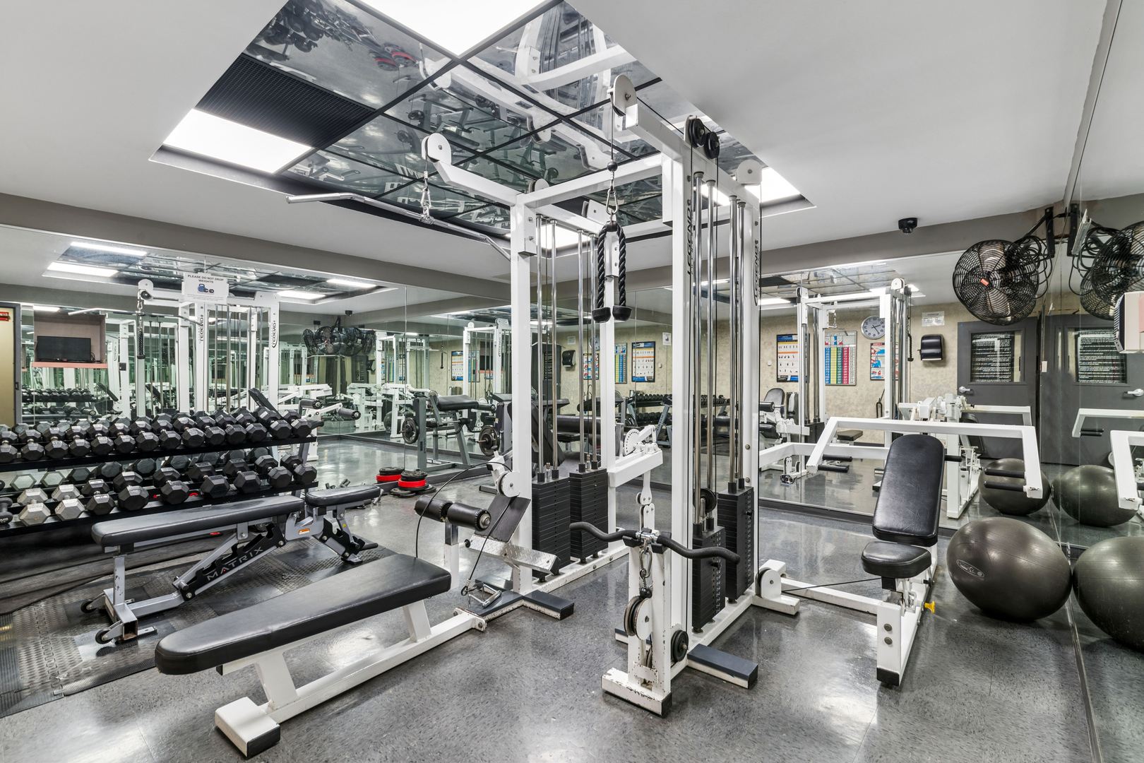3600 N Lake Shore Drive 1308 Property Photo 15