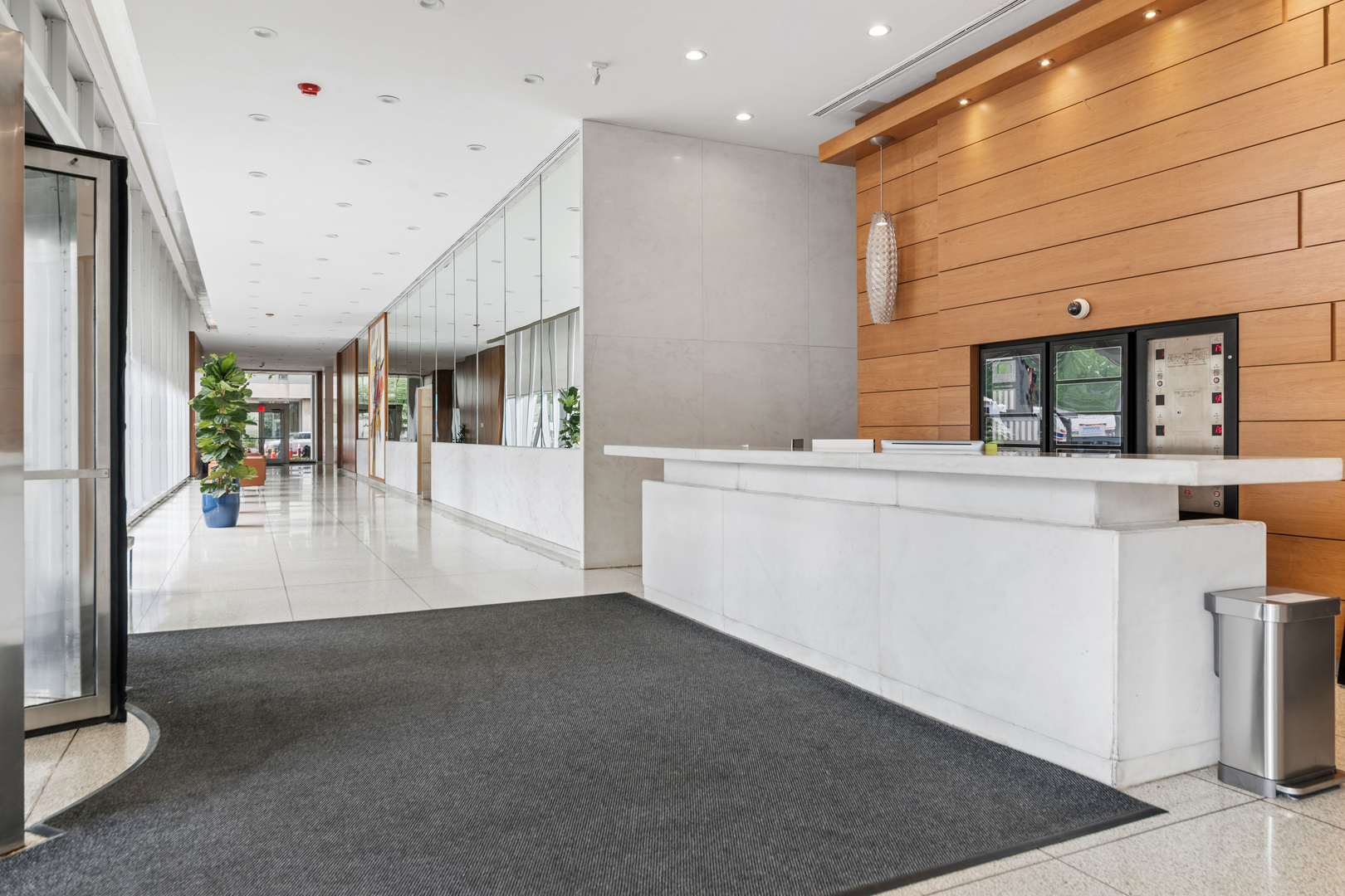 3600 N Lake Shore Drive 1308 Property Photo 18