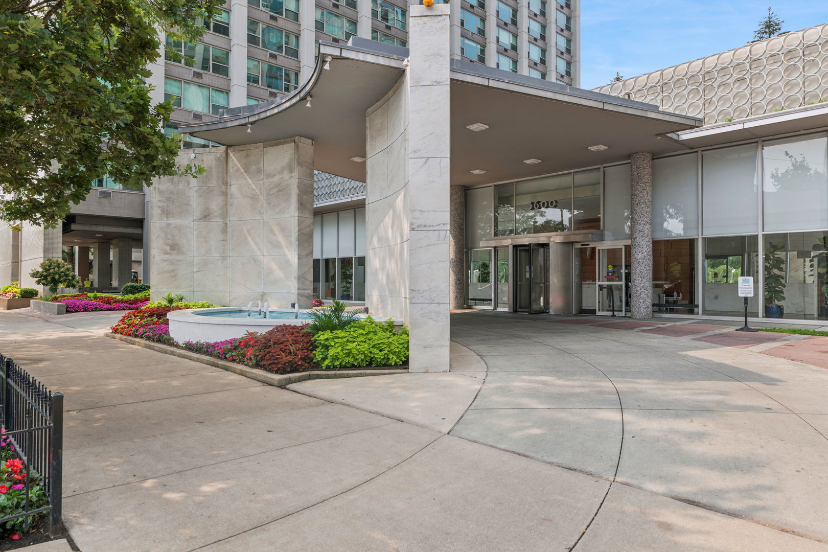 3600 N Lake Shore Drive 1308 Property Photo 20