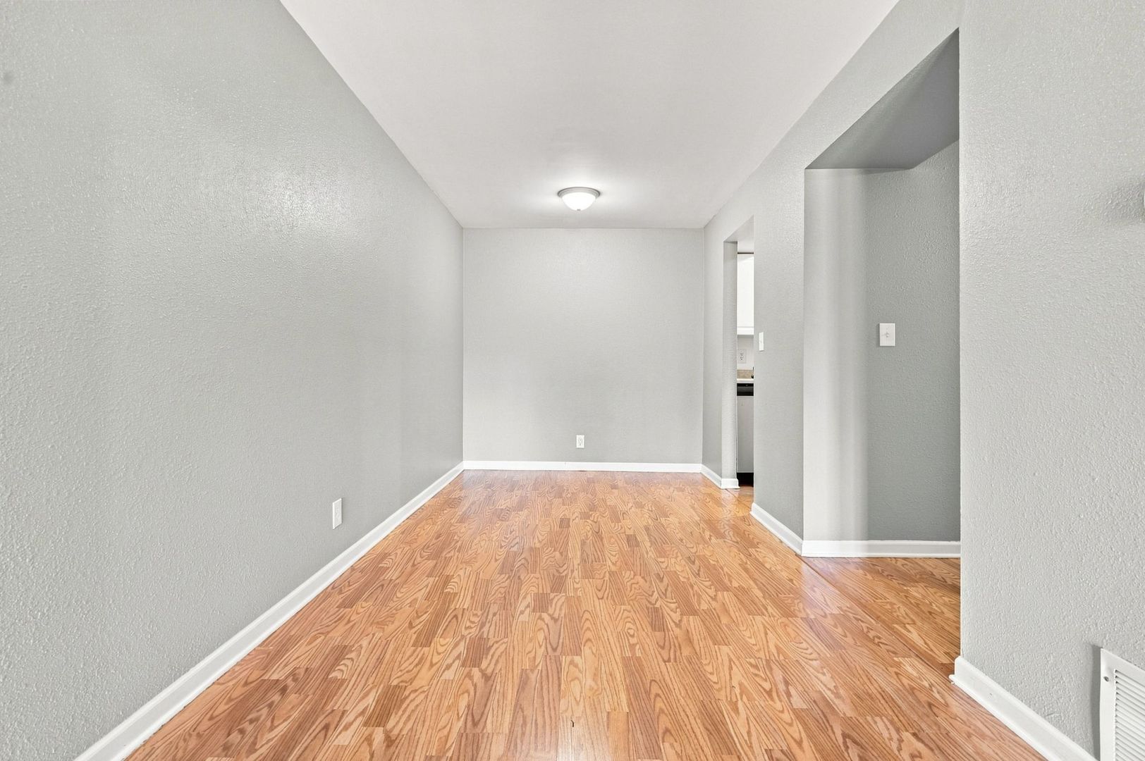1895 Tall Oaks Drive 3508 Property Photo 3