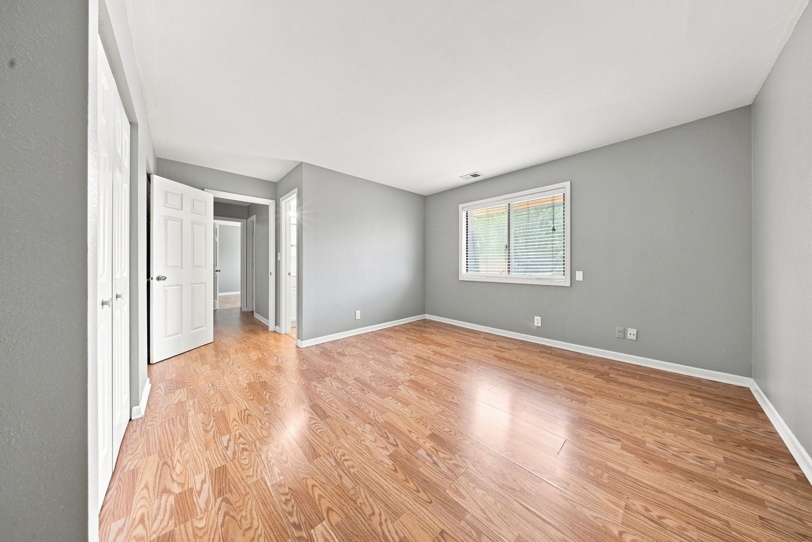 1895 Tall Oaks Drive 3508 Property Photo 12