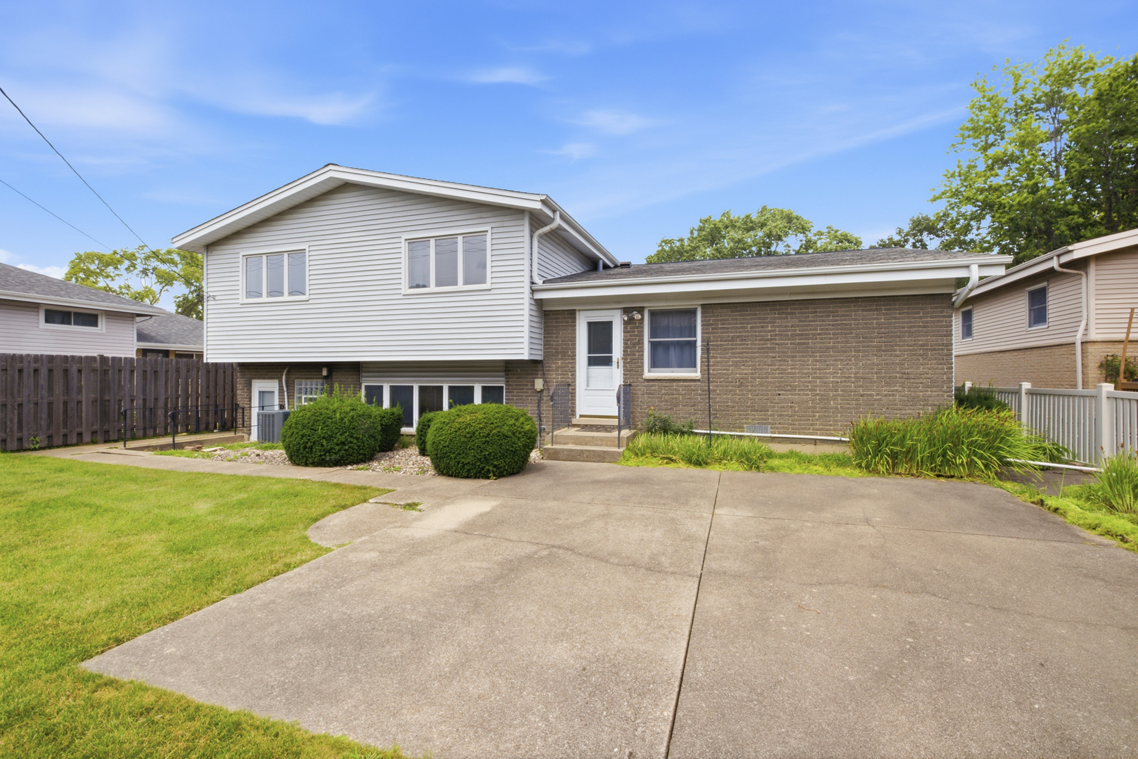 461 Dorothy Drive Property Photo 3
