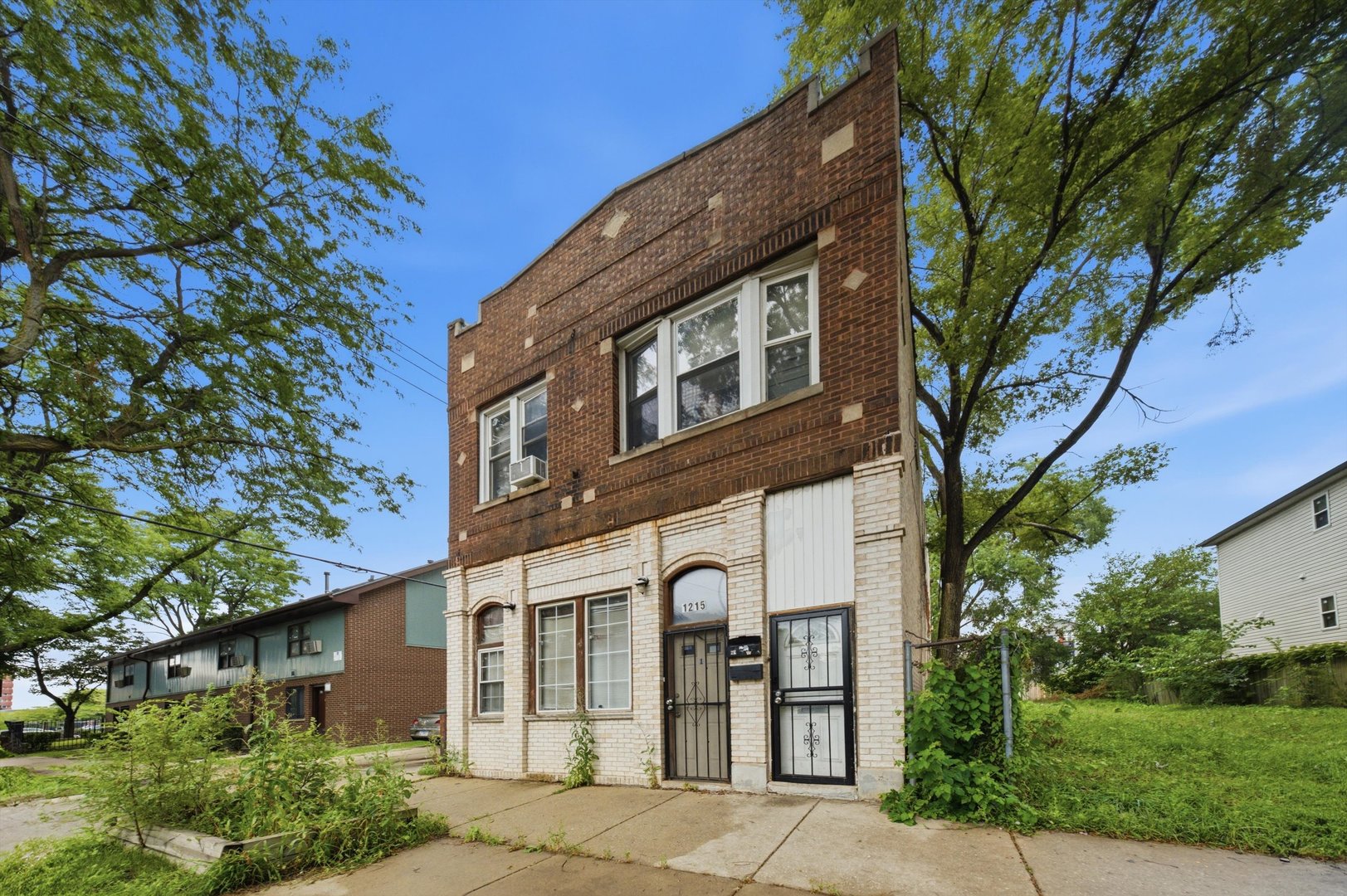 1215 S Spaulding Avenue Property Photo 1