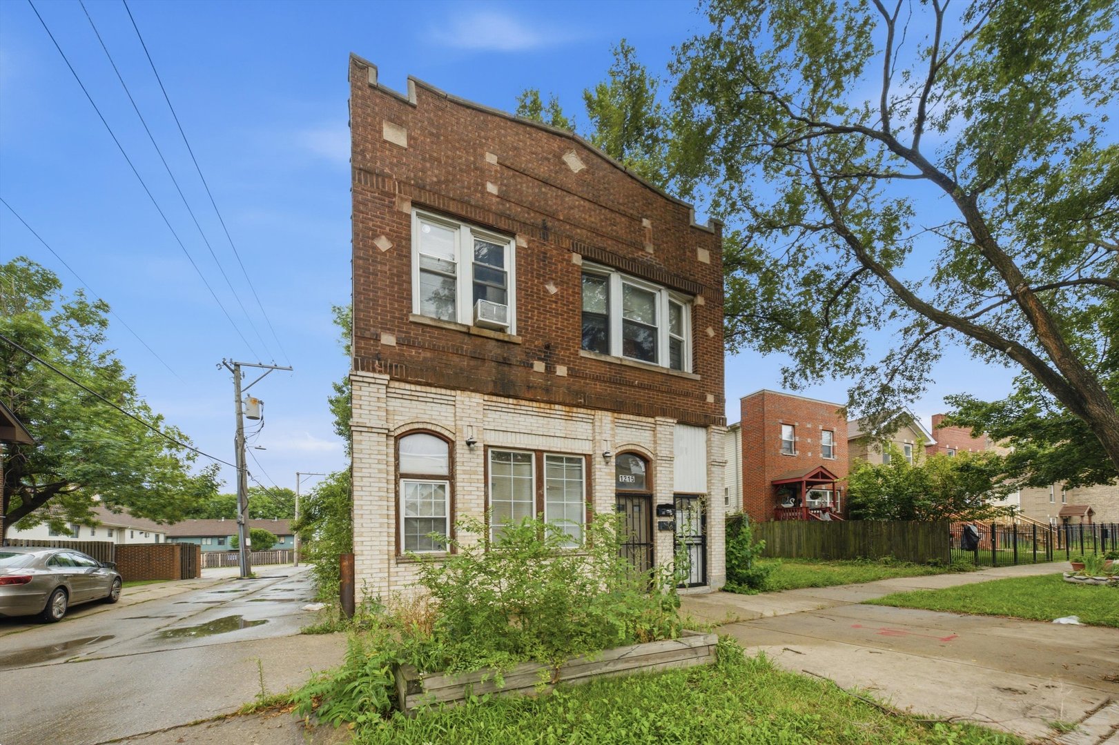 1215 S Spaulding Avenue Property Photo 2