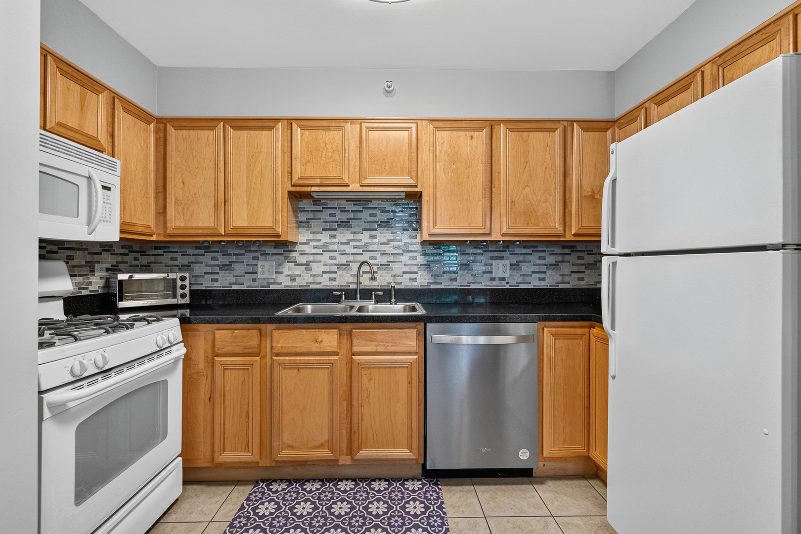 1011 Ashley Court 2d Property Photo 6