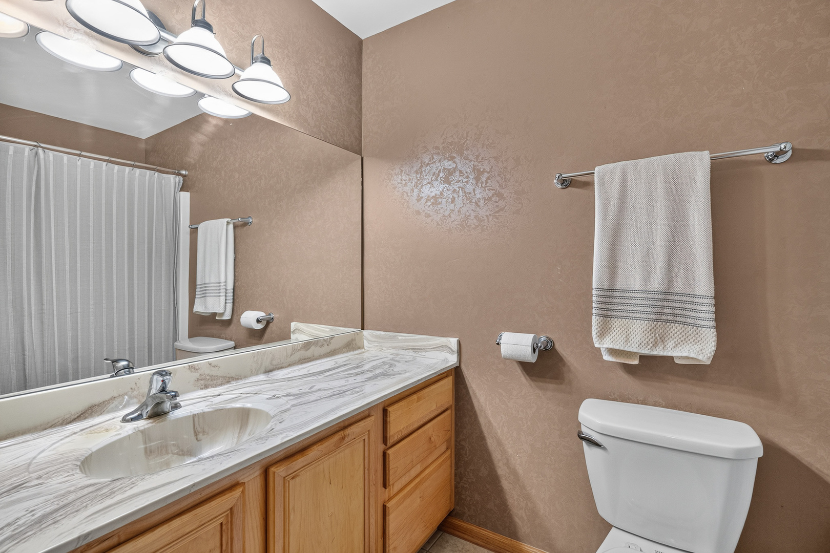 1011 Ashley Court 2d Property Photo 20