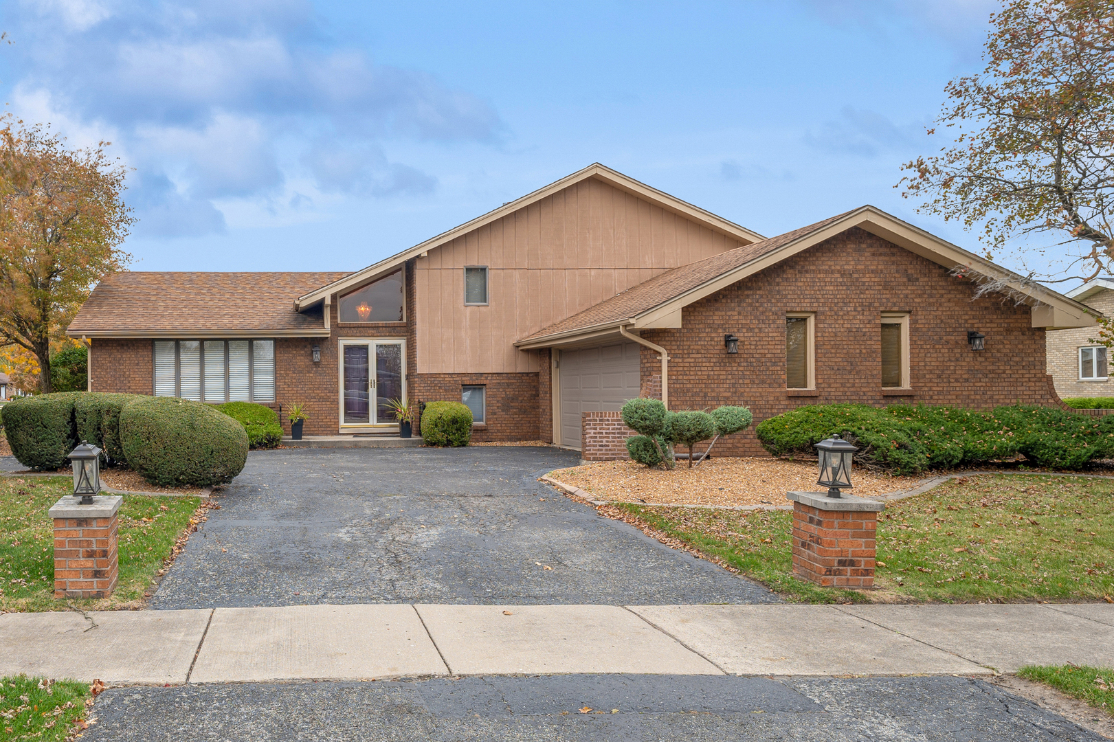 2210 207th Place Property Photo 24