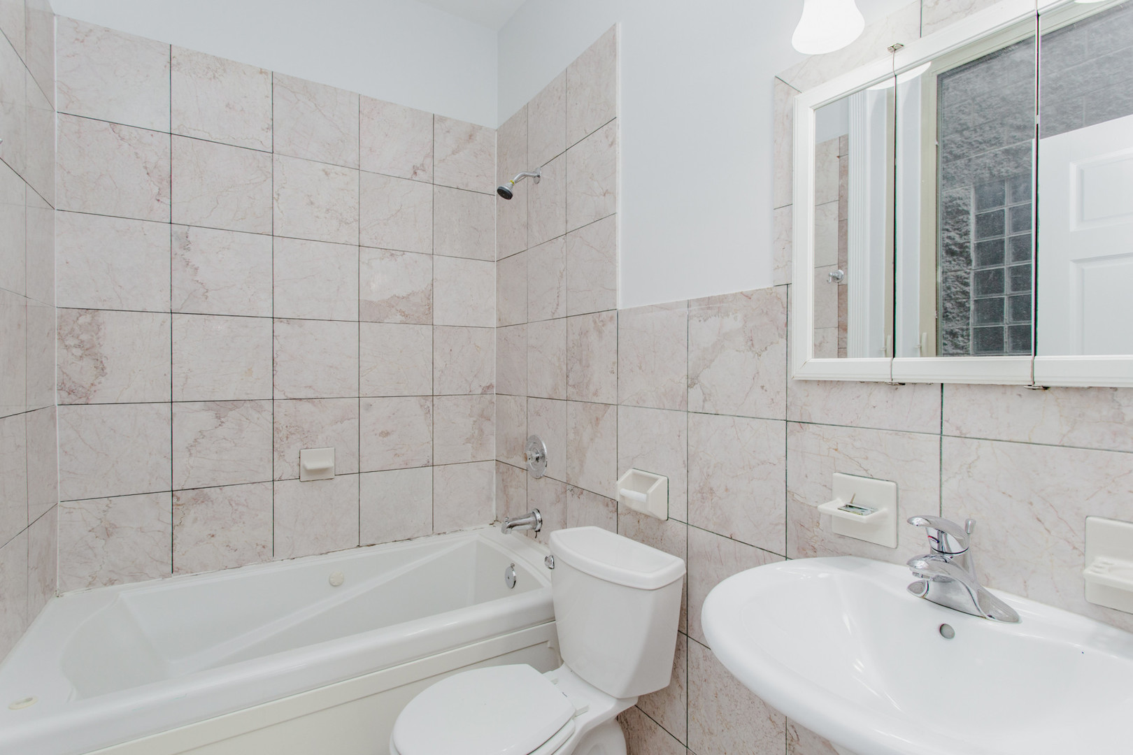 2645 W Haddon Avenue 2 Property Photo 12