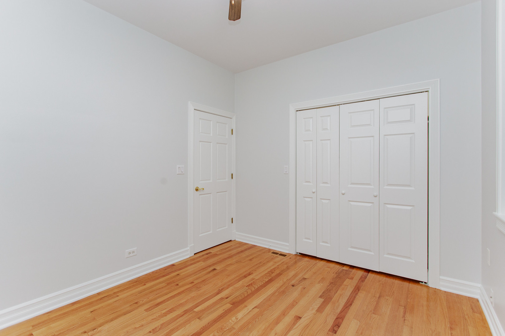 2645 W Haddon Avenue 2 Property Photo 14