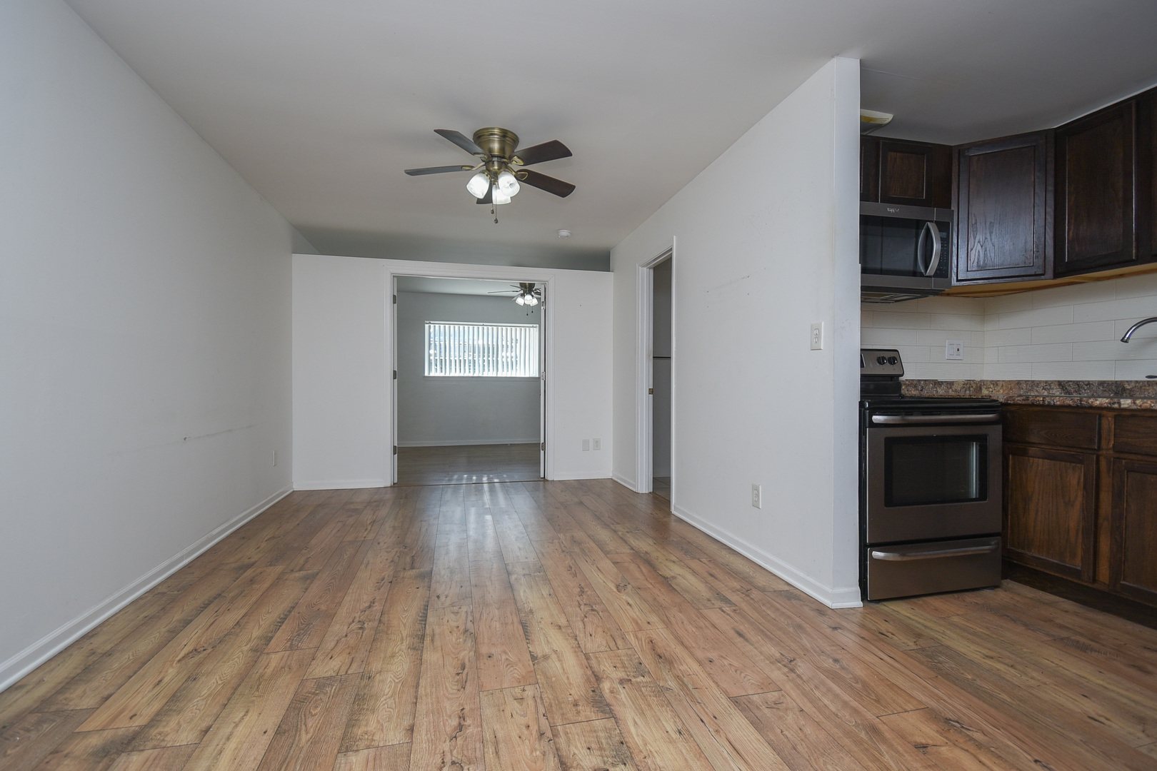 3170 W Monroe Street 112 Property Photo 4