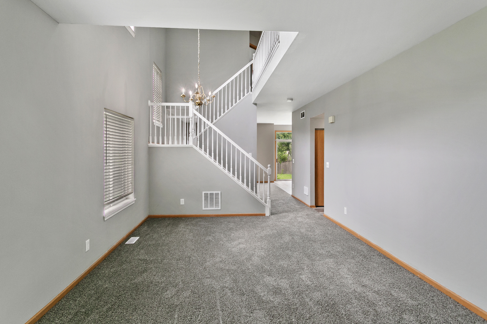 678 Zachary Drive Property Photo 6