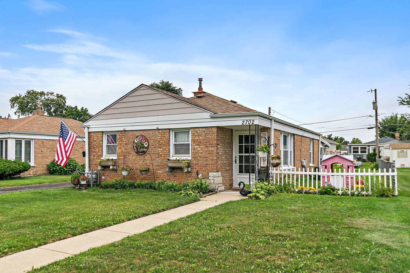 2702 Calwagner Avenue Property Photo 1
