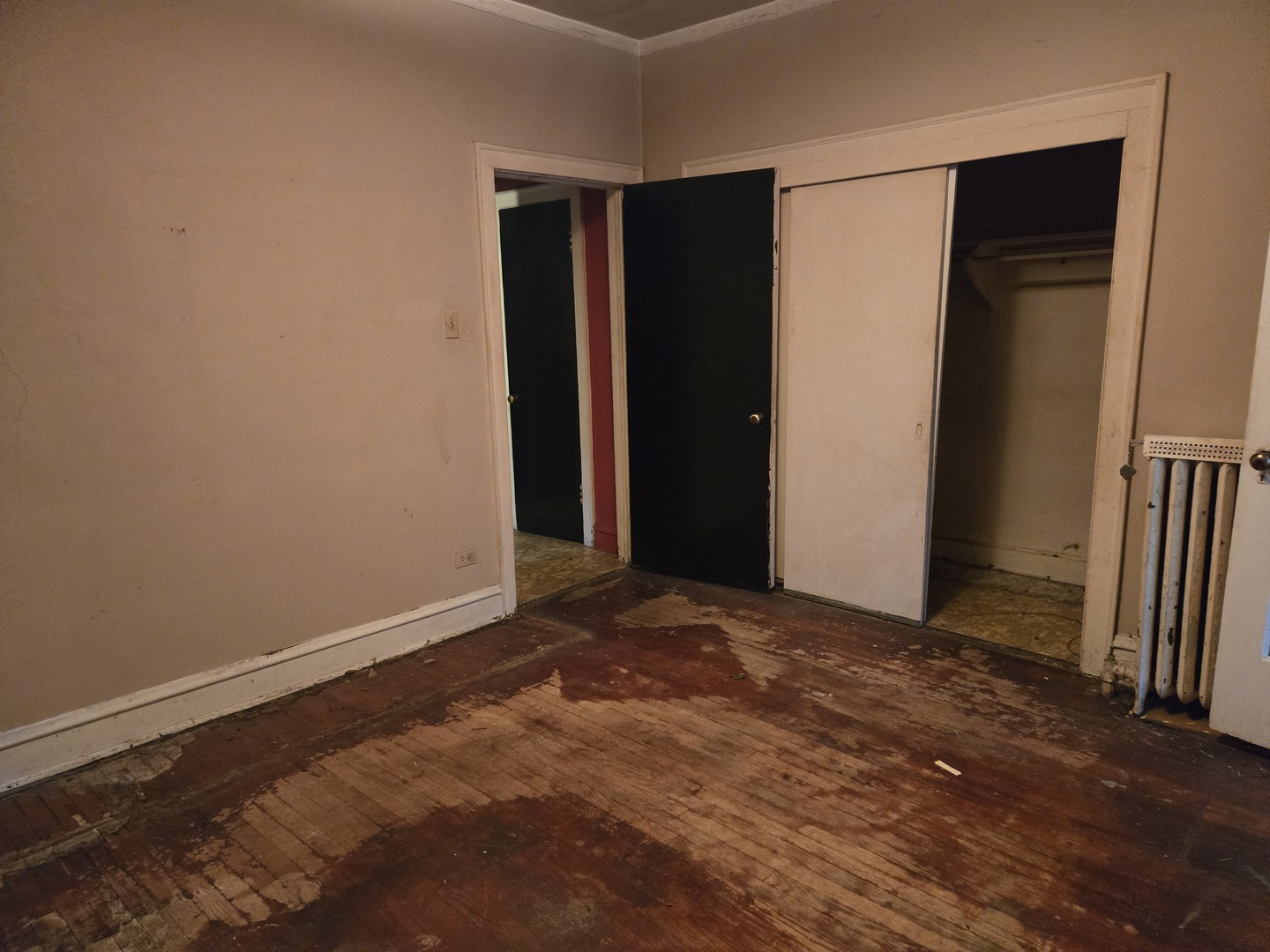 8001 S Oglesby Avenue Property Photo 14