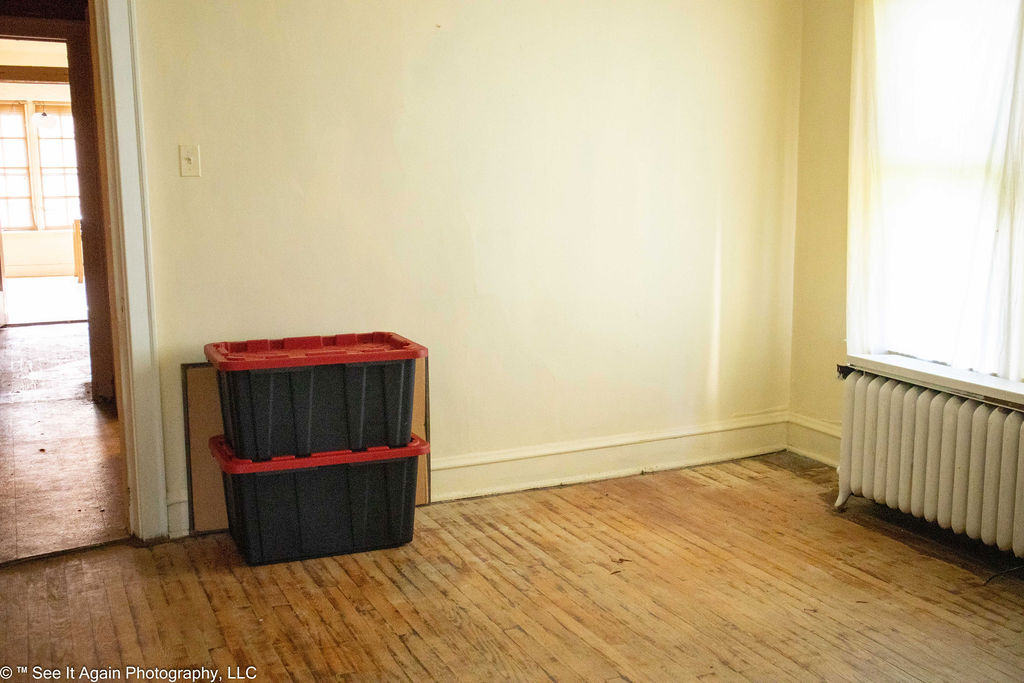 8001 S Oglesby Avenue Property Photo 15