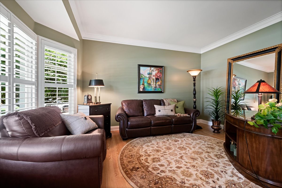 2412 Shaker Court Property Photo 4