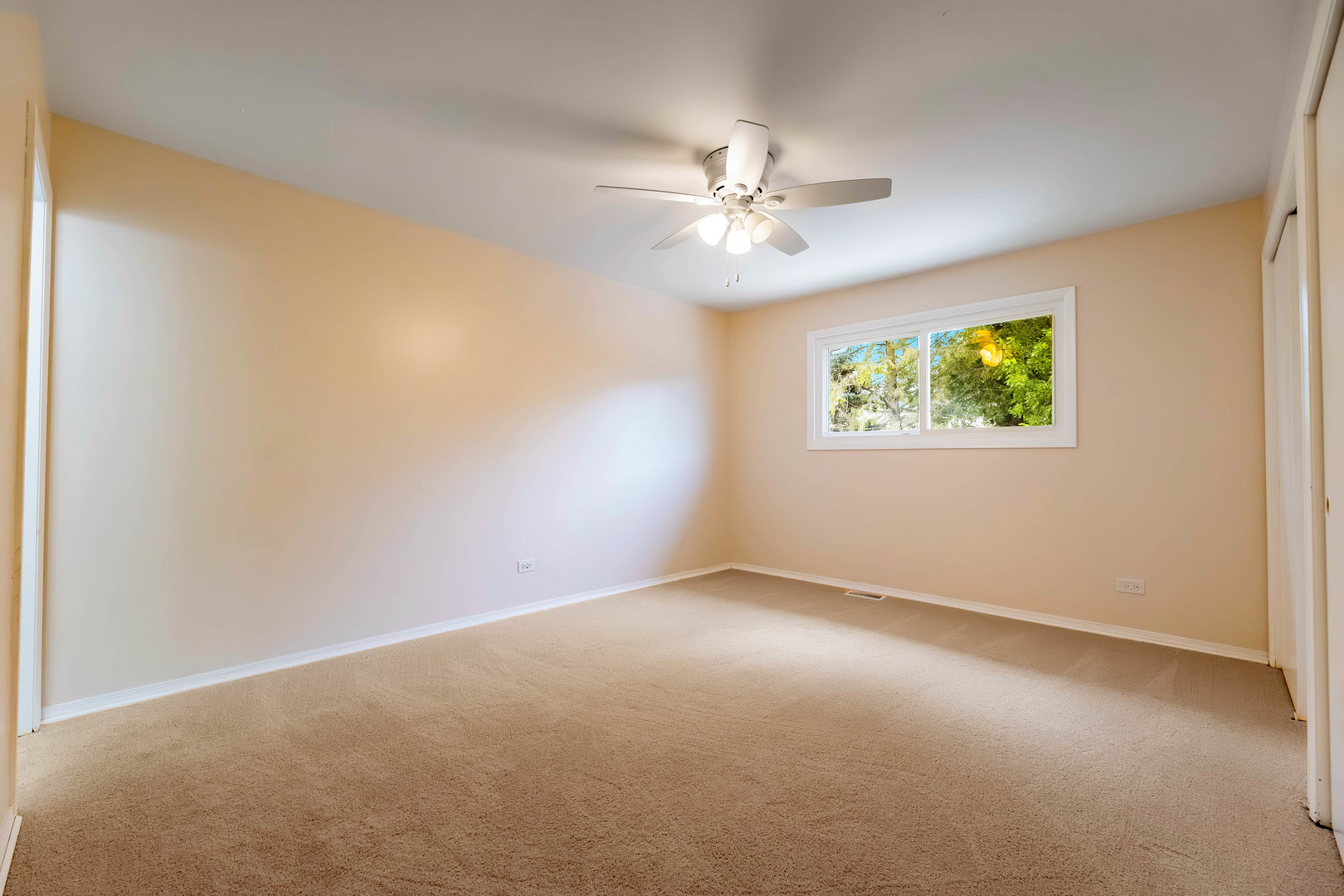409 Hillcrest Lane Property Photo 13