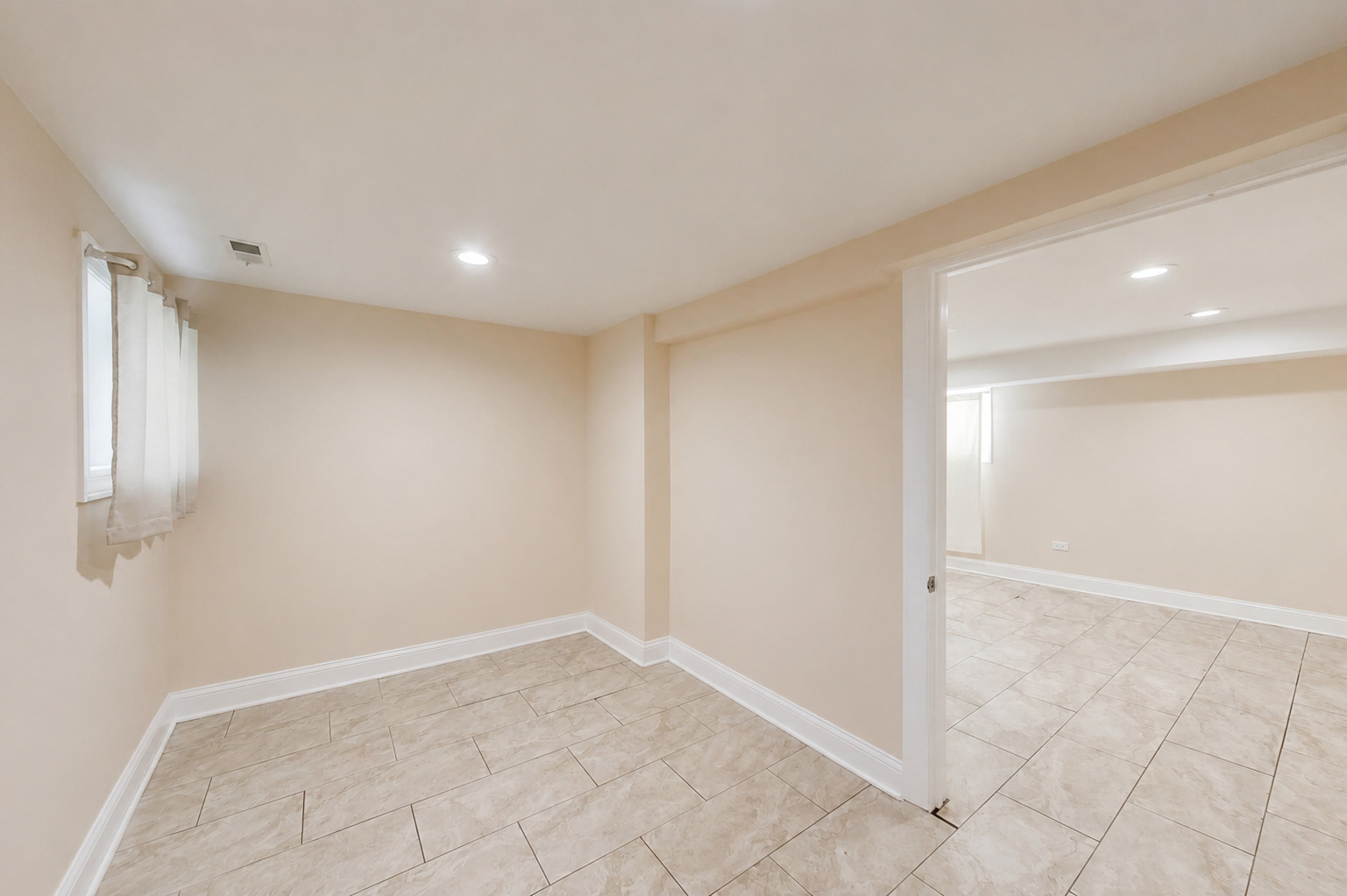 7643 S Eberhart Avenue Property Photo 34