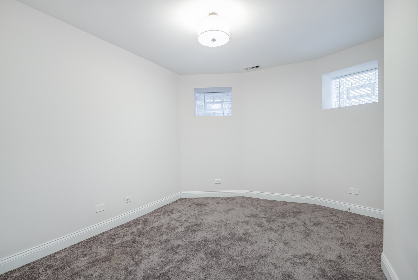 5407 S Harper Avenue 1 Property Photo 16