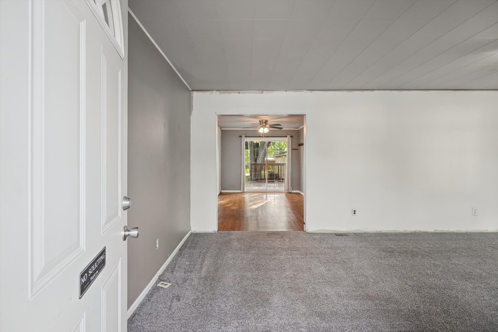 402 N Third Street Property Photo 4