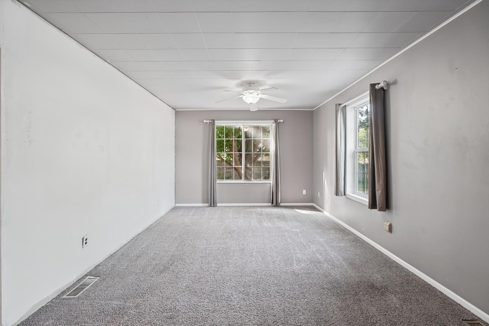 402 N Third Street Property Photo 6